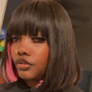 Meet your Posher, Sh'kayla